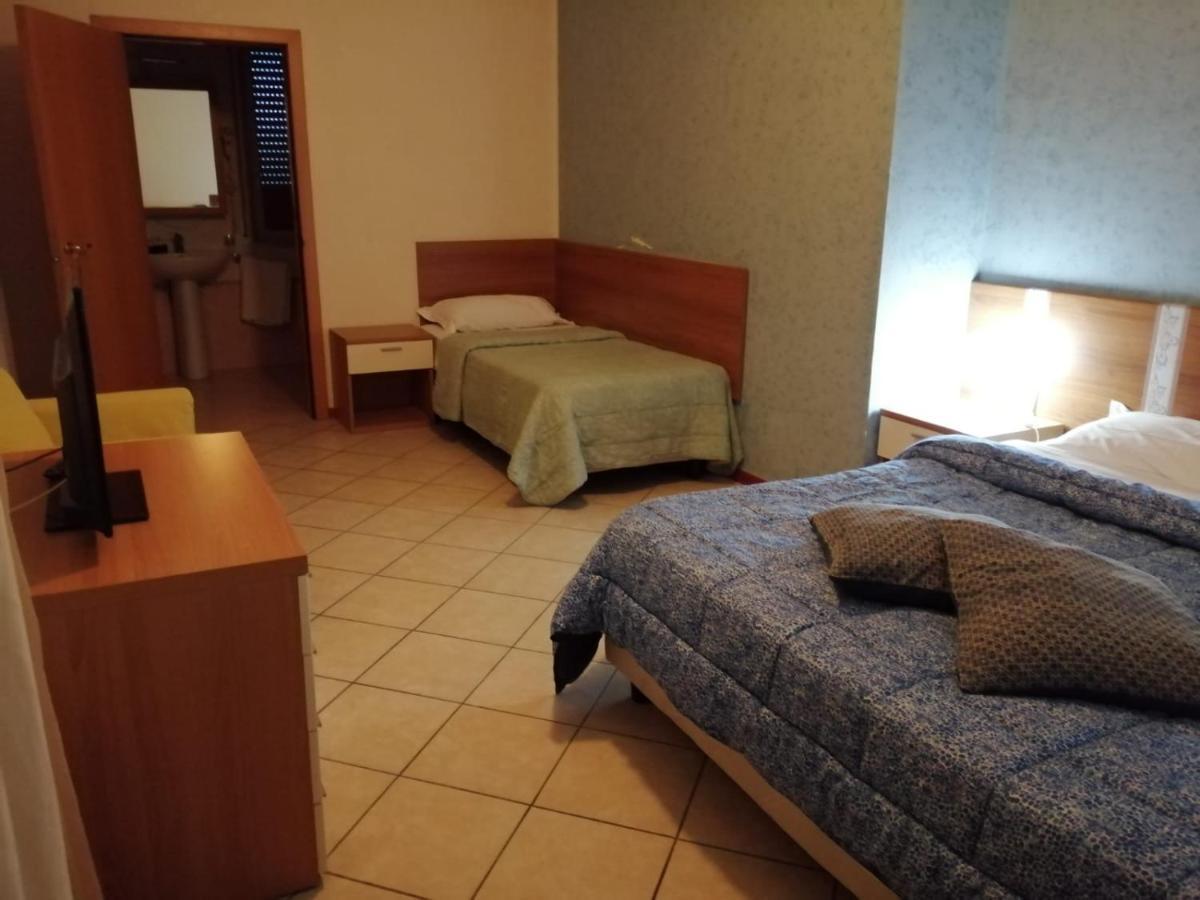 Thaire Resort Castel Volturno Exterior photo