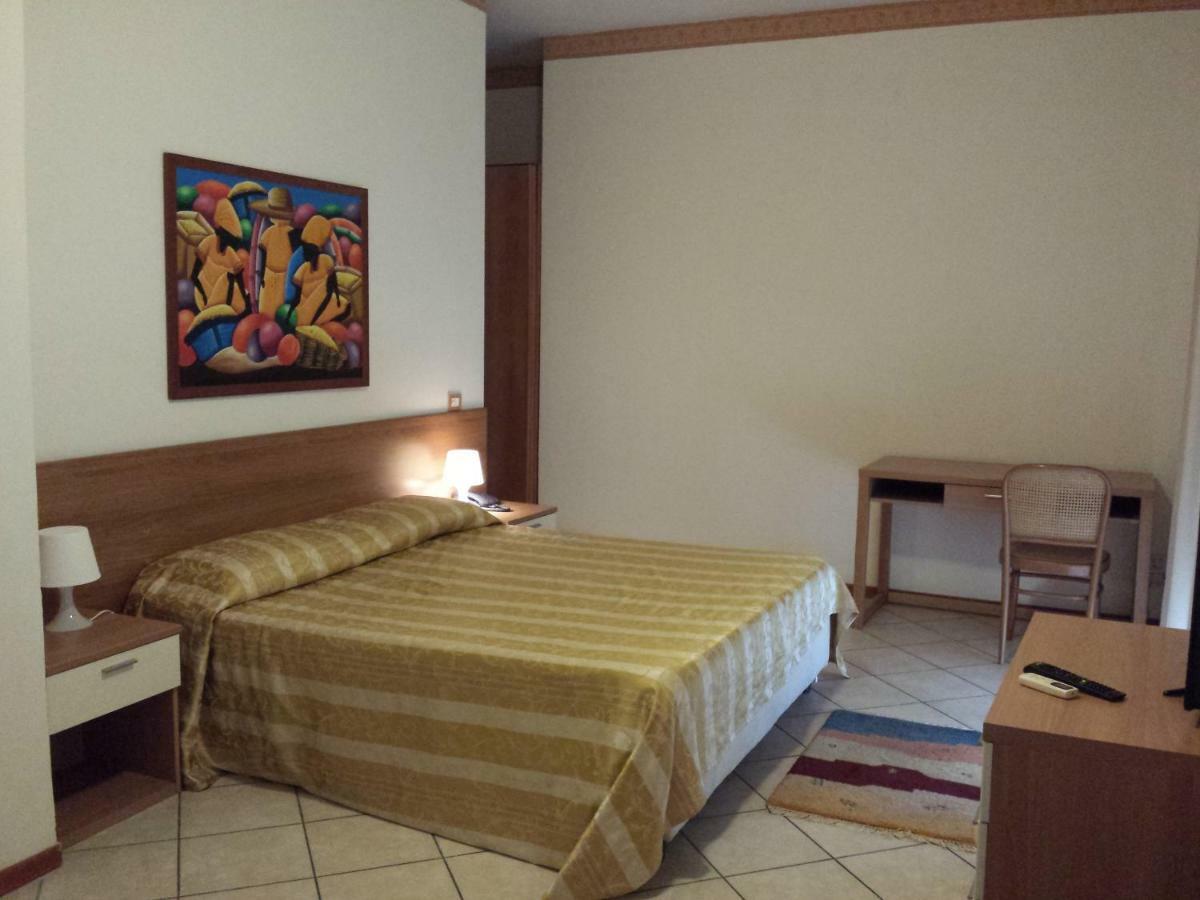 Thaire Resort Castel Volturno Exterior photo