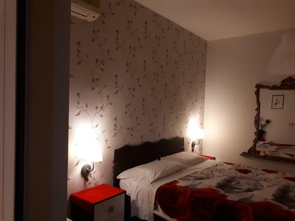 Thaire Resort Castel Volturno Exterior photo