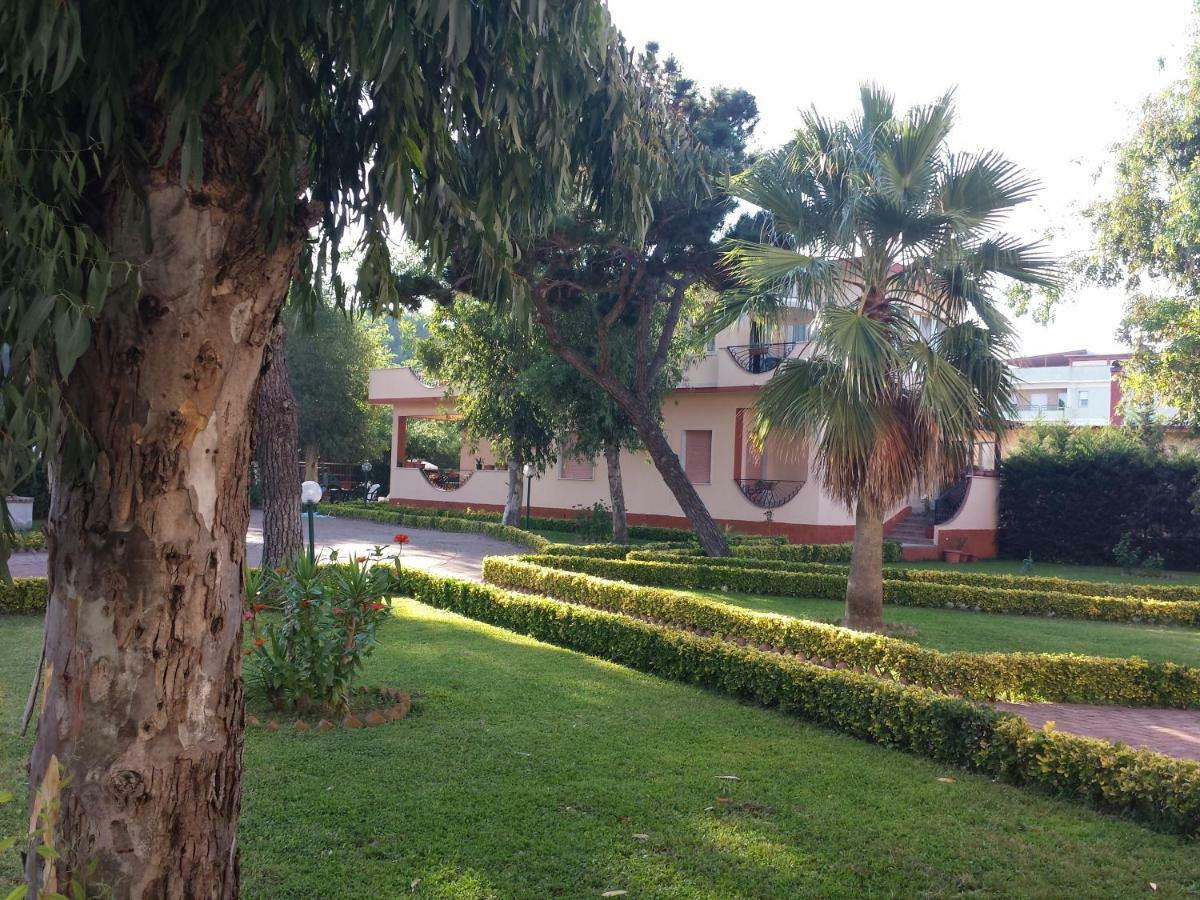 Thaire Resort Castel Volturno Exterior photo