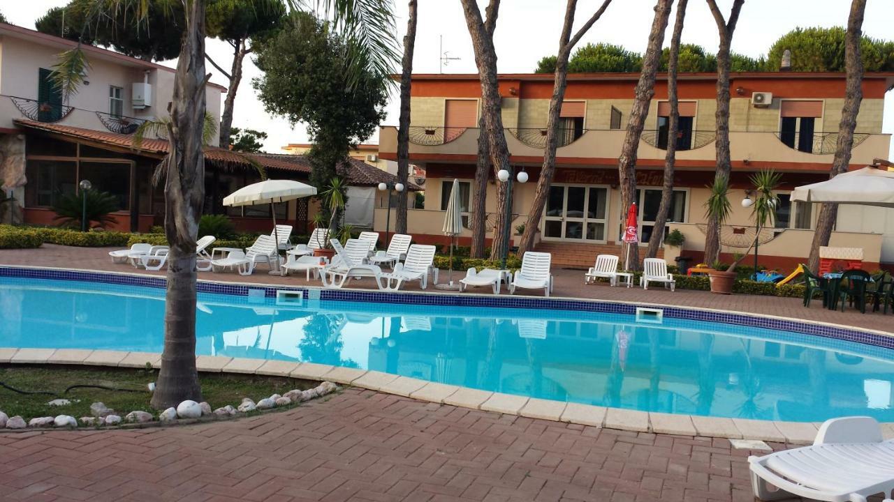 Thaire Resort Castel Volturno Exterior photo